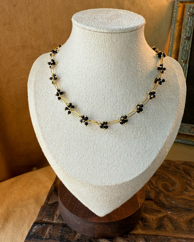 Midnight Bloom Necklace – Black & Gold