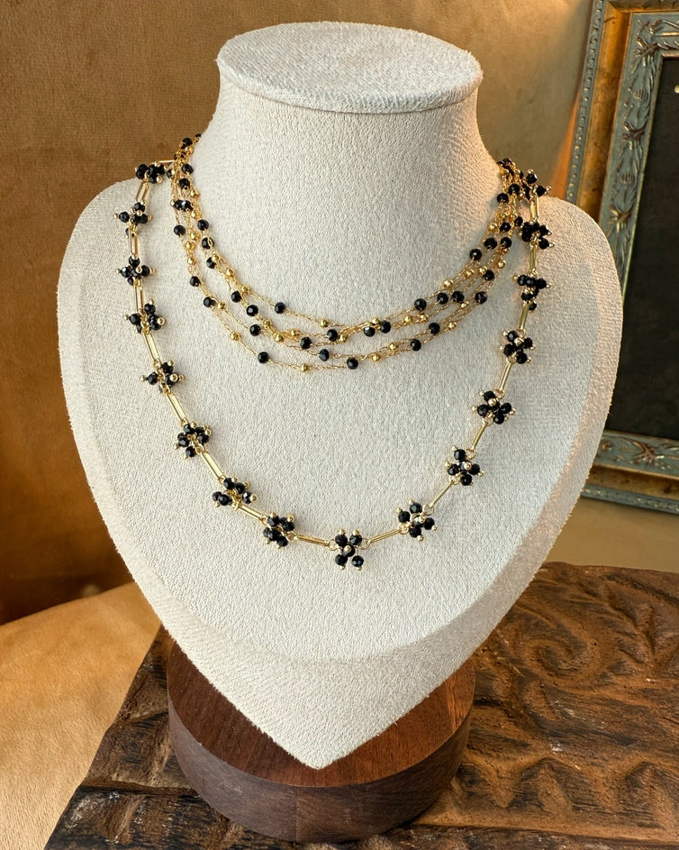 Midnight Bloom Necklace – Black & Gold