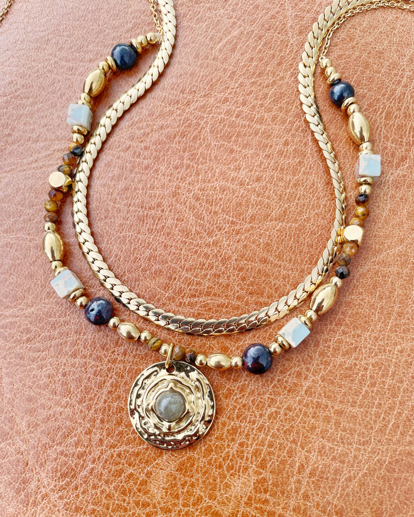 Double layer necklace