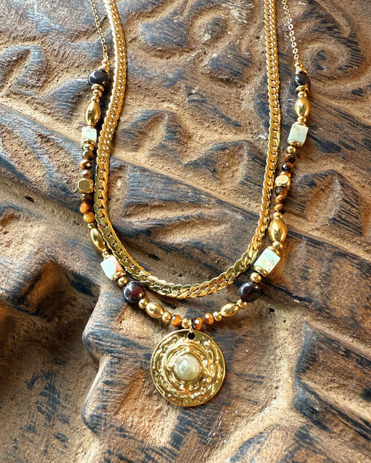 Solar Crest Necklace – Gold & Stone
