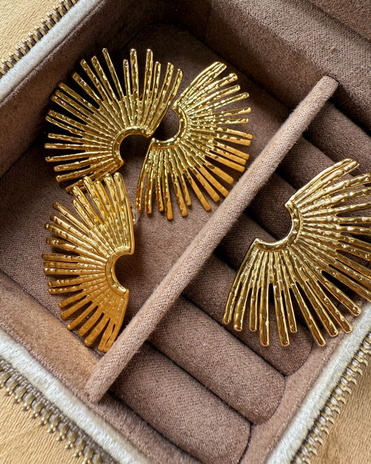 Radiant Arc Earrings – Golden Beam