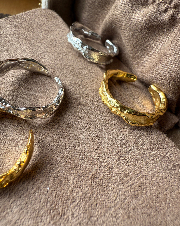 Crumpled Glow Ring