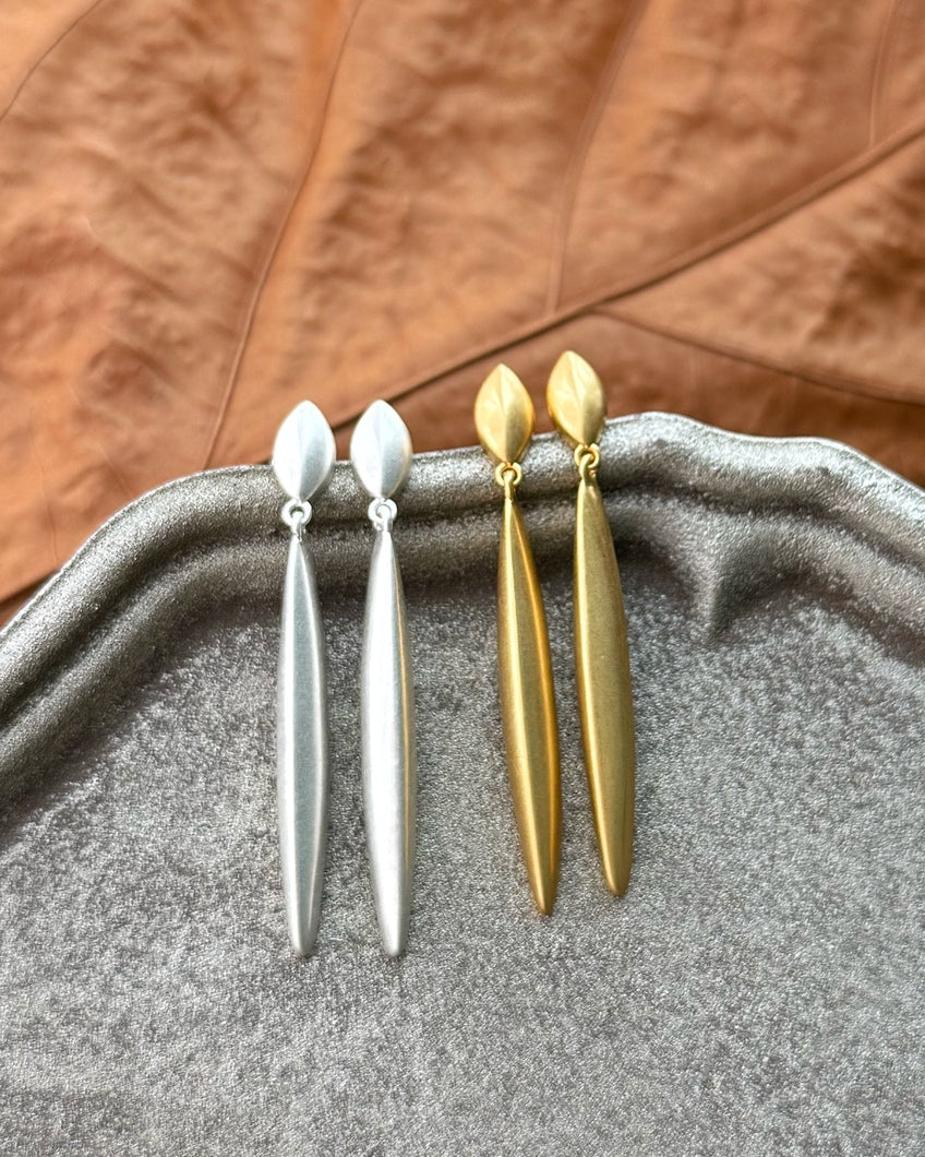 Leafline Matte Drop Earrings – Gold & Silver